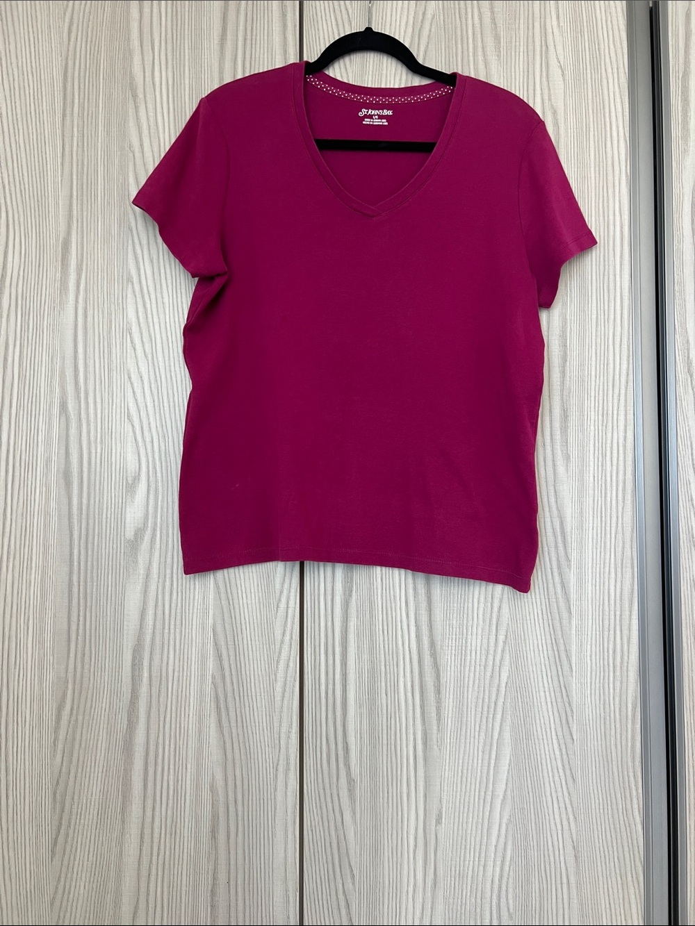 St. John's Bay Women's V-Neck Short Sleeve Tee in Magenta